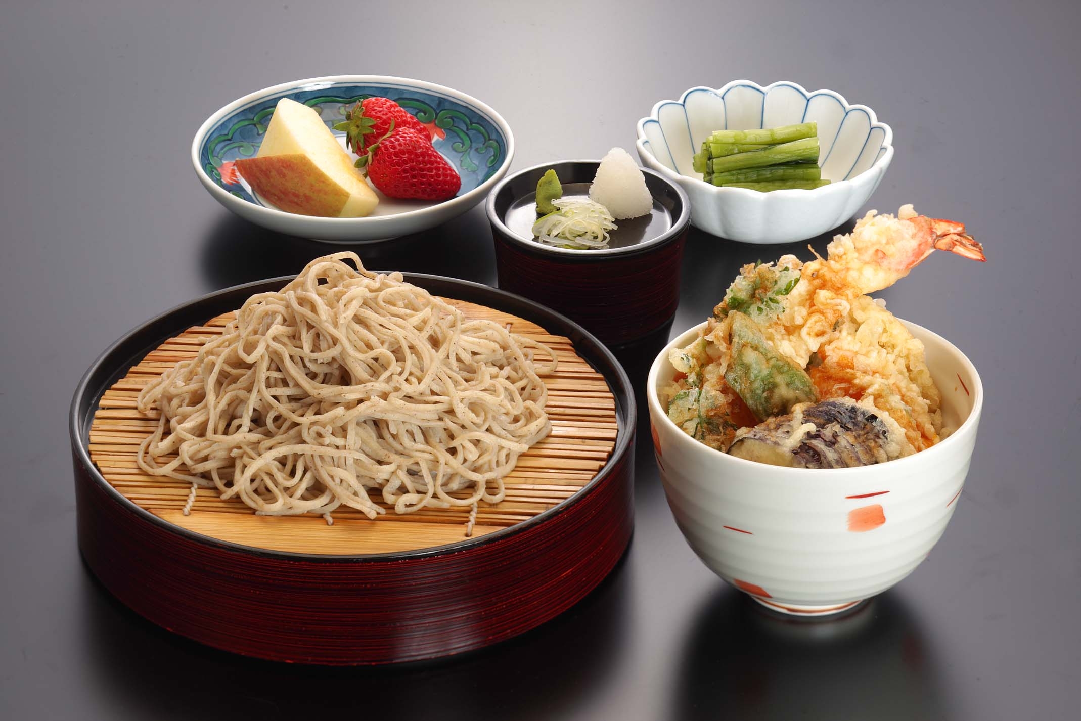 沢井真帆 rhj-135图片下载:沢井美空人体艺术:漆